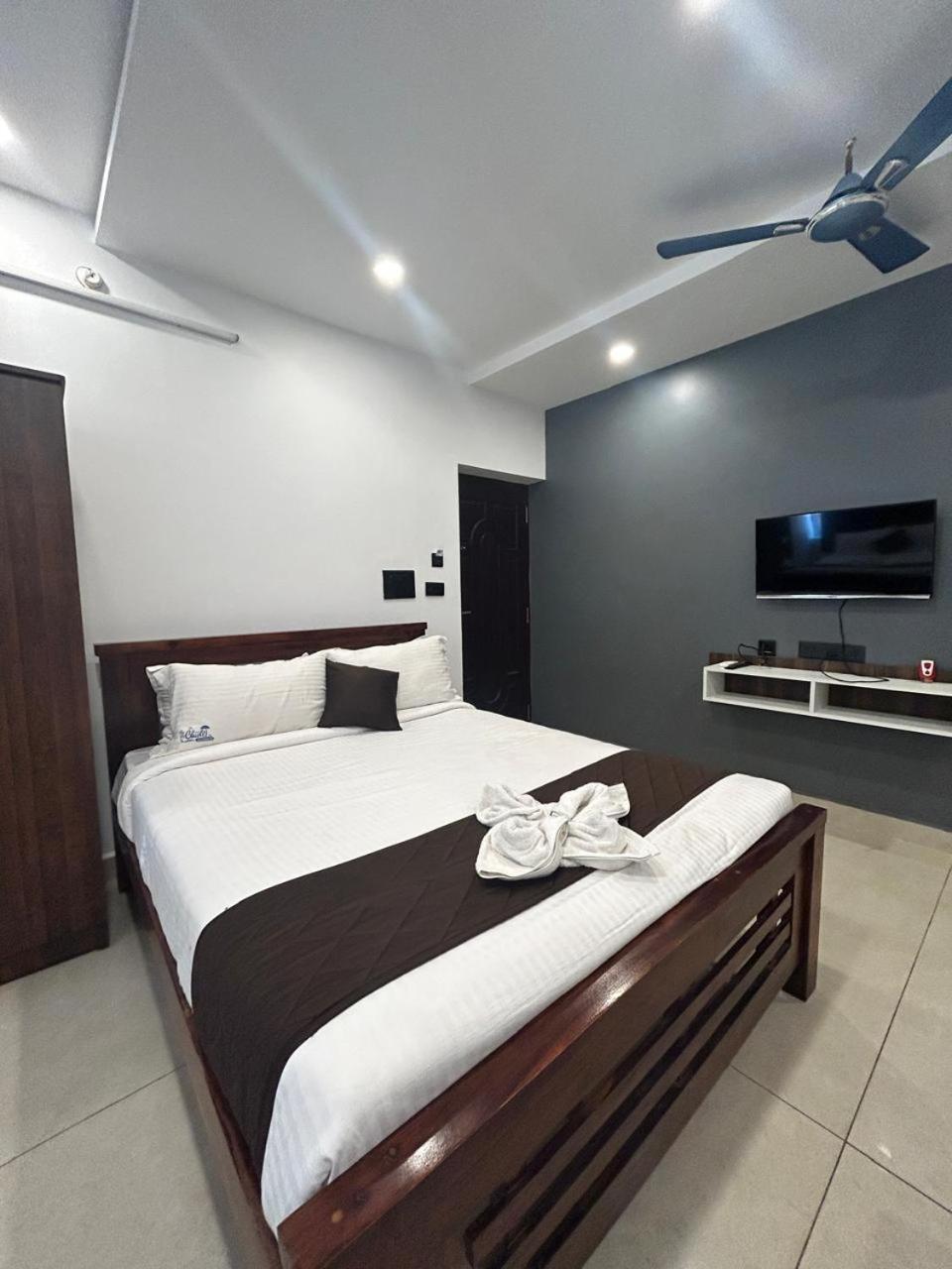 فندق The Ocean Grand بونديتْشيري المظهر الخارجي الصورة