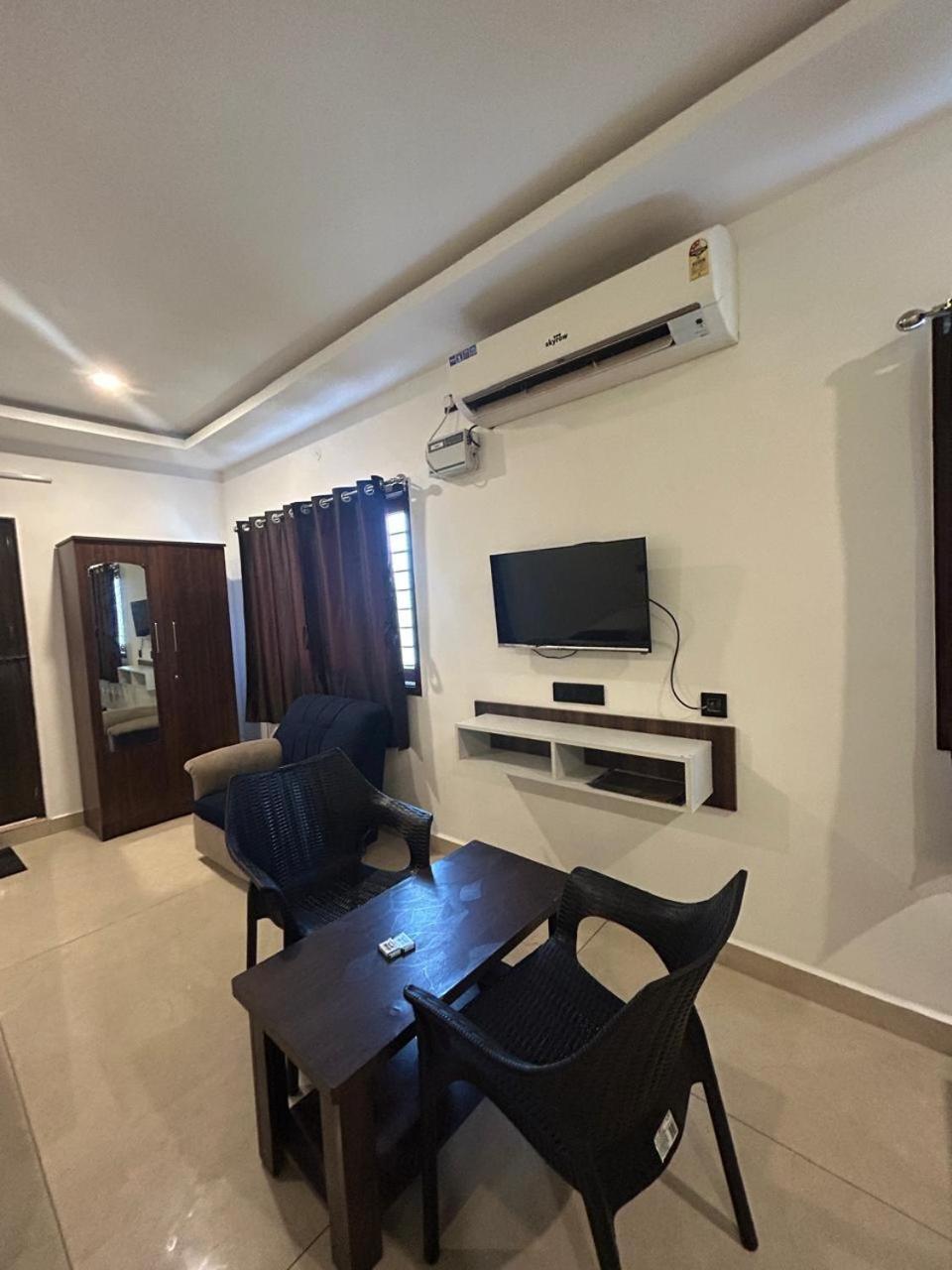 فندق The Ocean Grand بونديتْشيري المظهر الخارجي الصورة