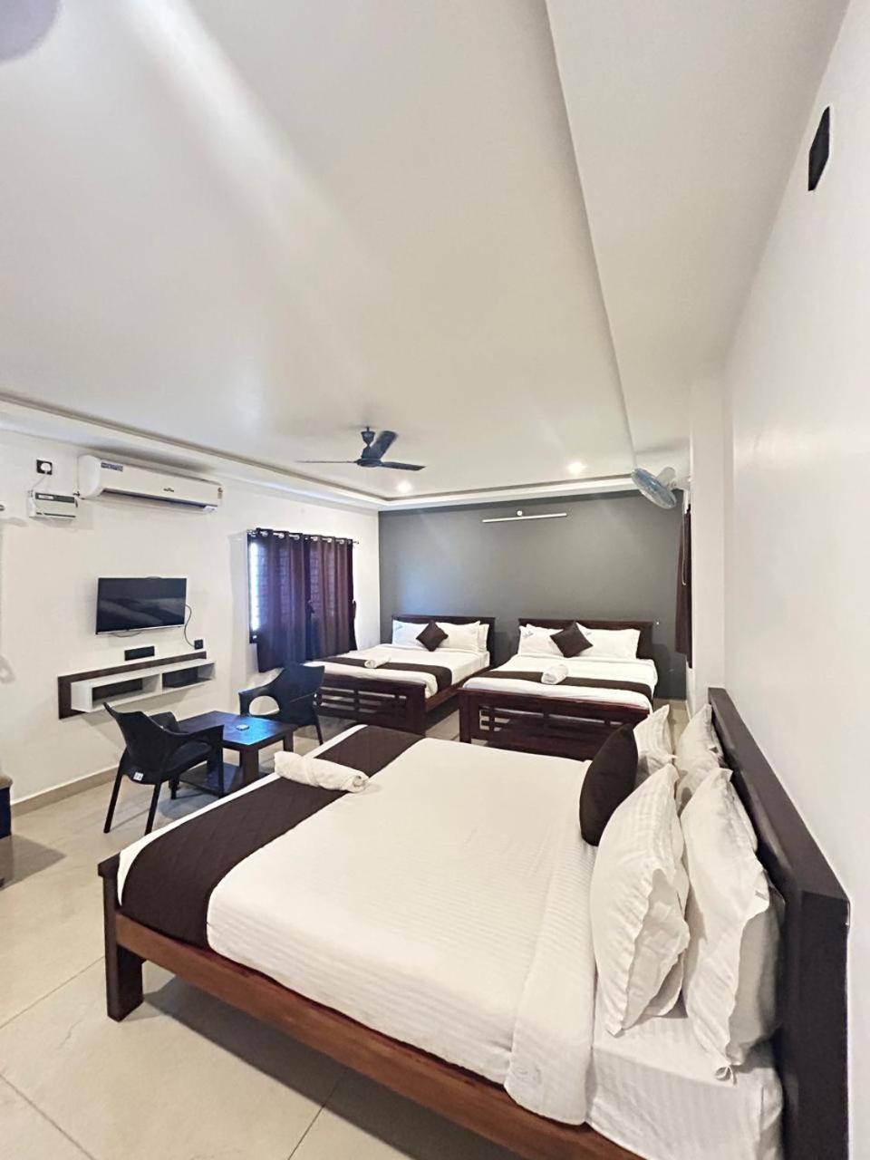 فندق The Ocean Grand بونديتْشيري المظهر الخارجي الصورة